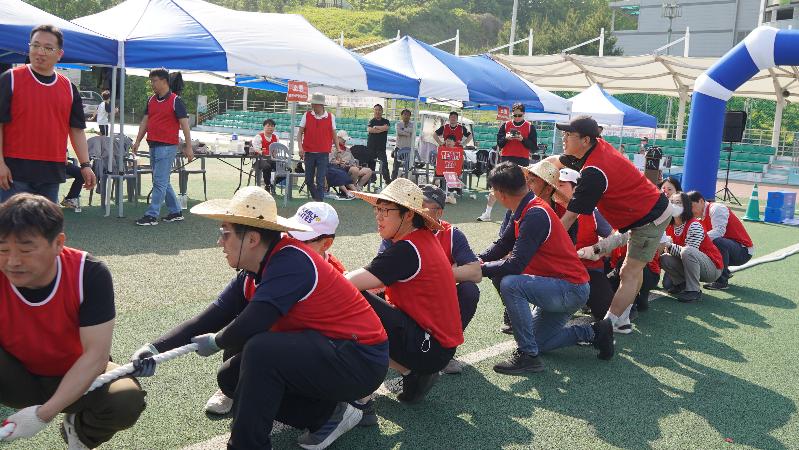 군포도시공사, 노사 한마음 체육대회 개최 -줄다리기2
